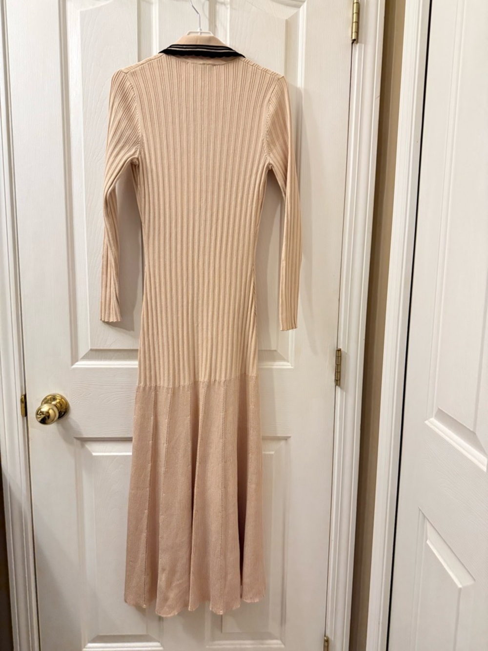 Sandro Alexandrine ribbed knitted button-front midi dress in beige - Picture 11 of 11